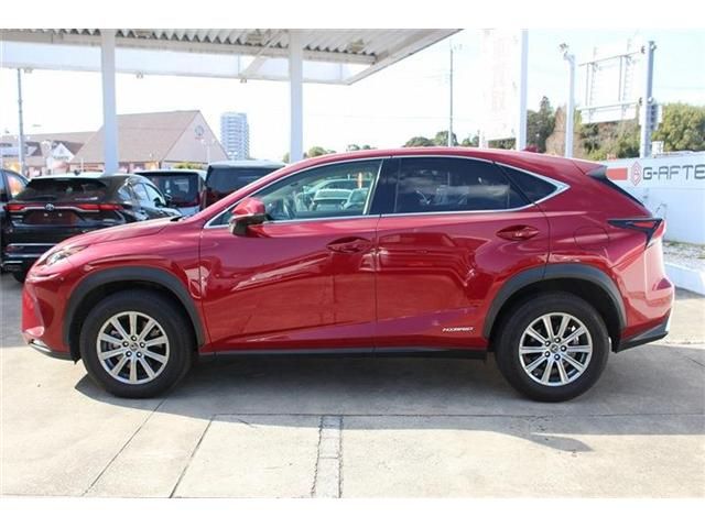 TOYOTA LEXUS NX300H 2017 Image 31