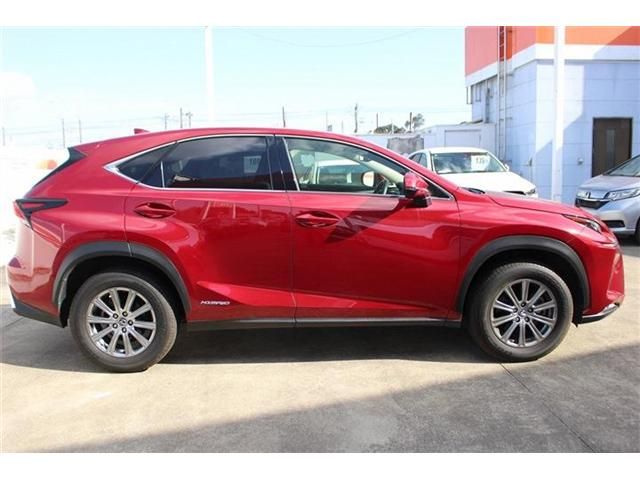 TOYOTA LEXUS NX300H 2017 Image 31