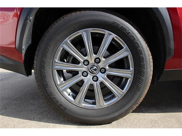 TOYOTA LEXUS NX300H 2017 Image 31