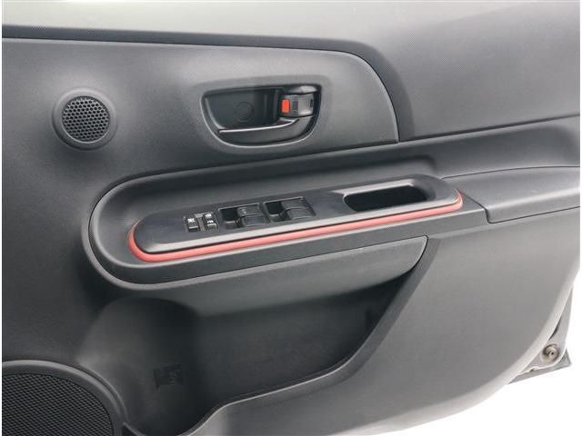 TOYOTA AQUA 2015 Image 31