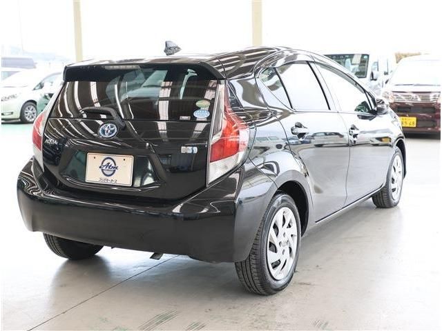 TOYOTA AQUA 2015 Image 31