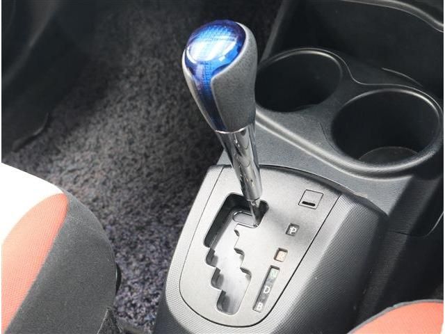 TOYOTA AQUA 2015 Image 31