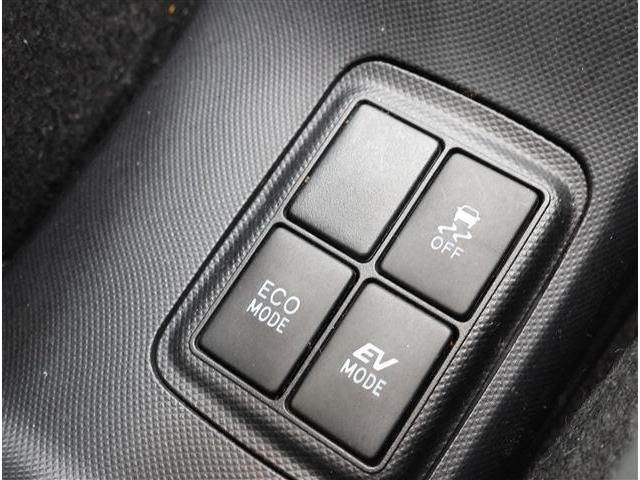 TOYOTA AQUA 2015 Image 31