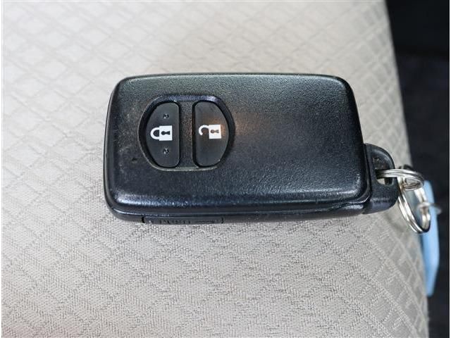 TOYOTA AQUA 2015 Image 31