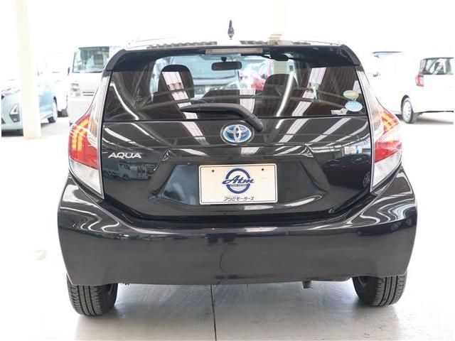 TOYOTA AQUA 2015 Image 31