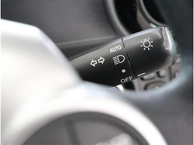 TOYOTA AQUA 2015 Image 31