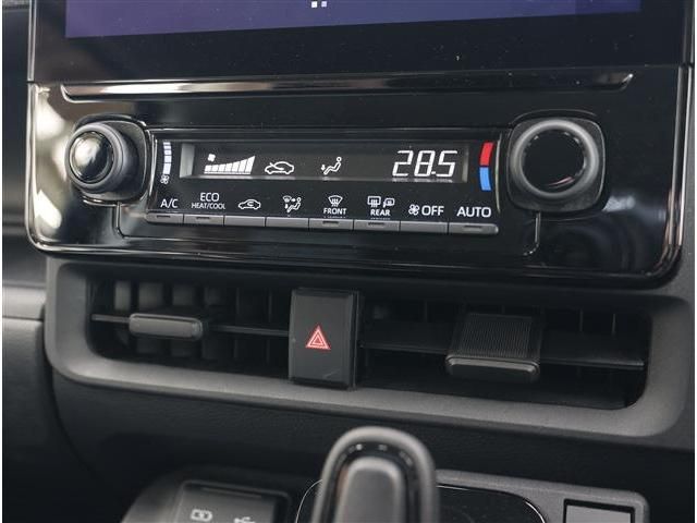 TOYOTA SIENTA HYBRID 2025 Image 31