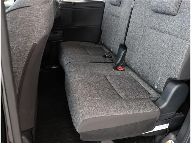 TOYOTA SIENTA HYBRID 2025 Image 31