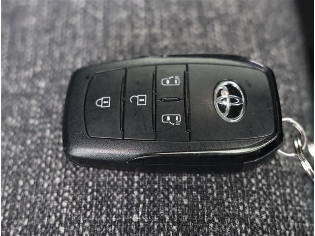 TOYOTA SIENTA HYBRID 2025 Image 31