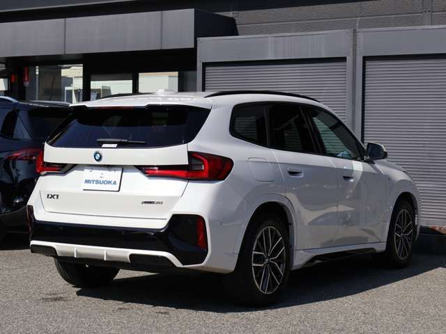 BMW IX1 2024 Image 31