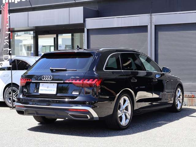 AUDI A4 AVANT 2023 Image 31