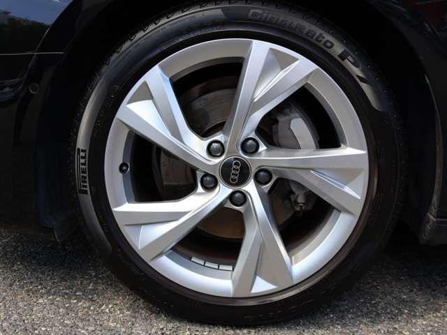 AUDI A4 AVANT 2023 Image 31