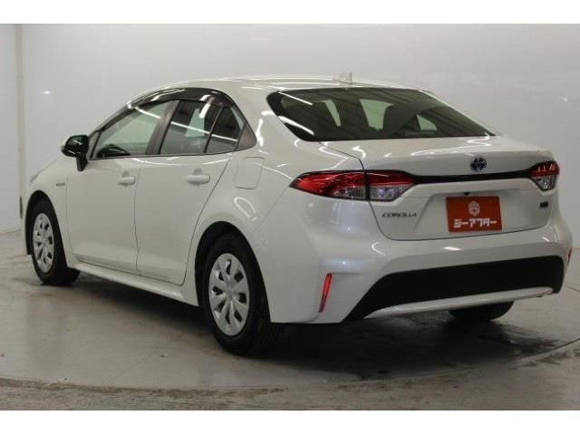TOYOTA COROLLA SEDAN HYBRID 2019 Image 31