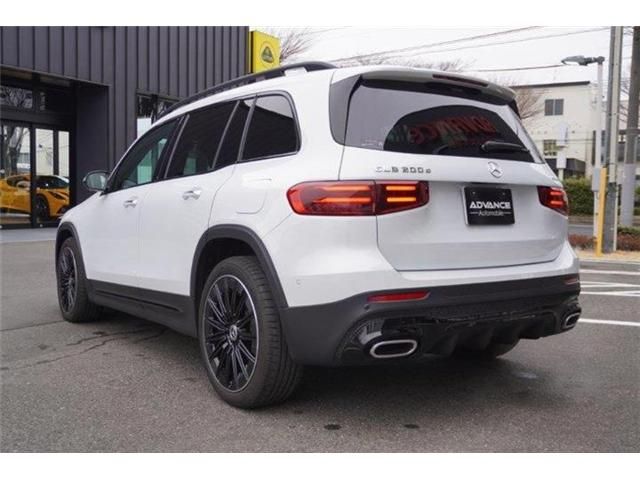 MERCEDES BENZ GLB 2024 Image 31