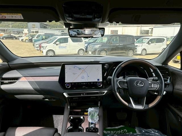 TOYOTA LEXUS RX350H 2023 Image 31