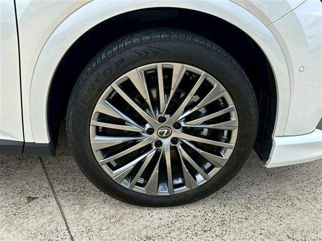 TOYOTA LEXUS RX350H 2023 Image 31