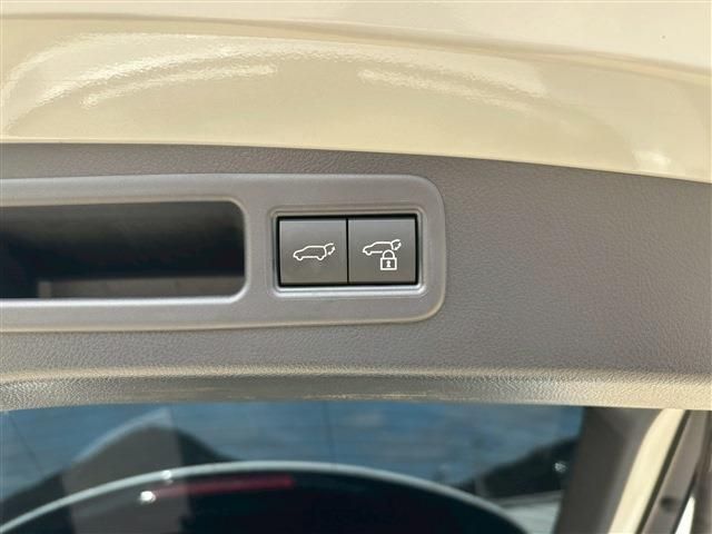 TOYOTA LEXUS RX350H 2023 Image 31