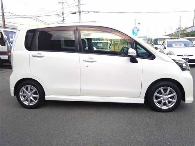 DAIHATSU MOVE CUSTOM 2013 Image 31