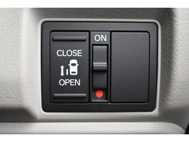 HONDA N BOX 2024 Image 31