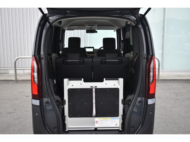 HONDA N BOX 2024 Image 31
