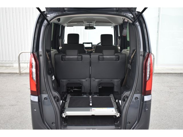 HONDA N BOX 2024 Image 31