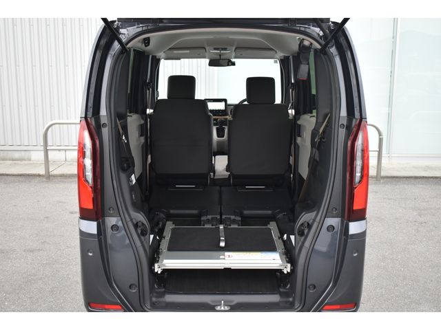 HONDA N BOX 2024 Image 31