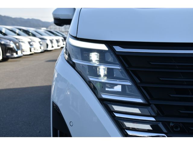 NISSAN SERENA  WG 2023 Image 31