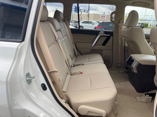 TOYOTA LANDCRUISER PRADO 2022 Image 31