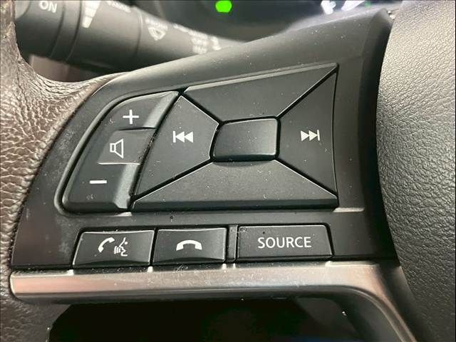 NISSAN NOTE 2017 Image 31