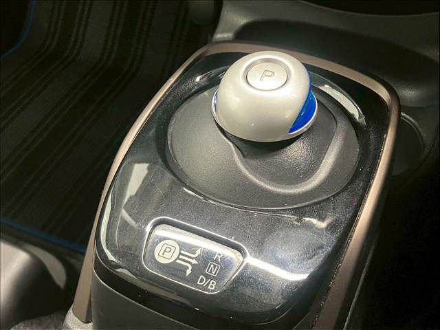 NISSAN NOTE 2017 Image 31