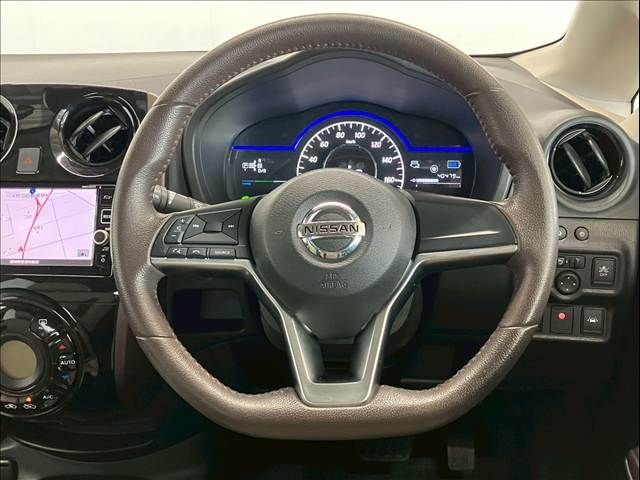 NISSAN NOTE 2017 Image 31