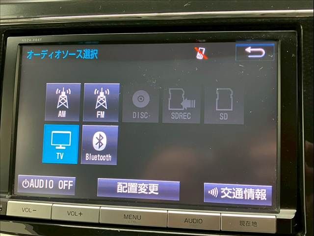 TOYOTA PRIUS ALPHA 2014 Image 31