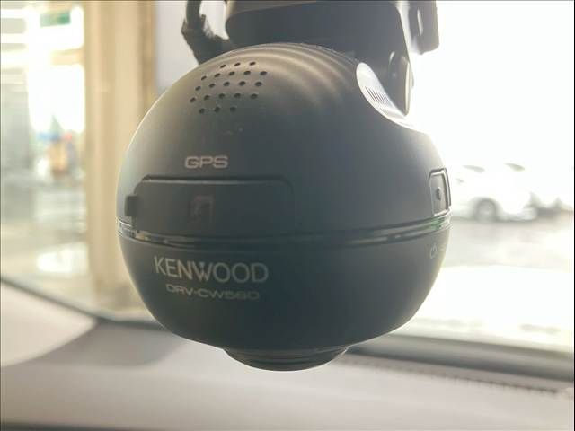 TOYOTA PRIUS 2019 Image 31