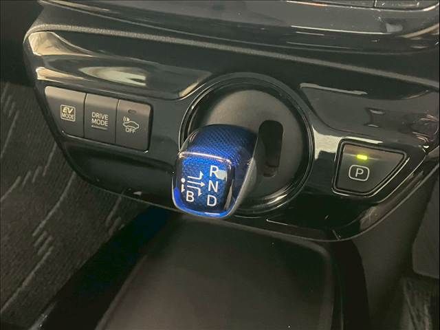 TOYOTA PRIUS 2019 Image 31