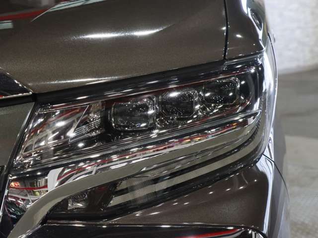 TOYOTA ALPHARD HYBRID 4WD 2019 Image 31