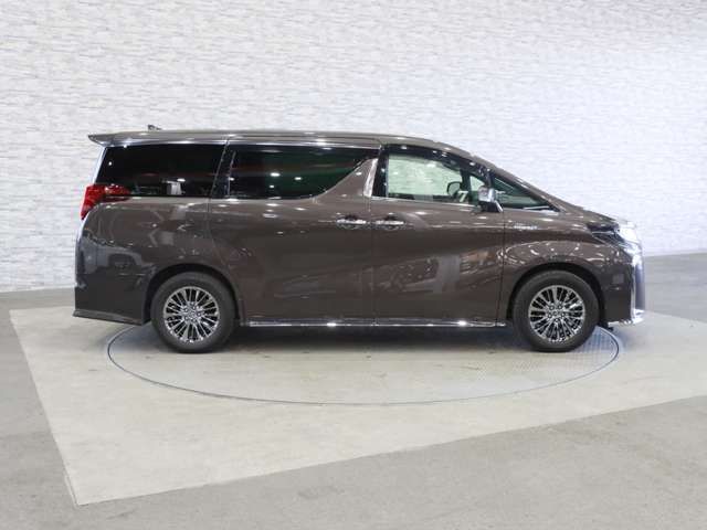 TOYOTA ALPHARD HYBRID 4WD 2019 Image 31