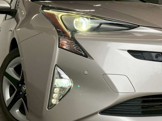 TOYOTA PRIUS 2016 Image 31