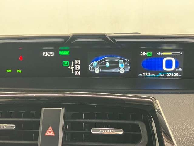 TOYOTA PRIUS 2016 Image 31