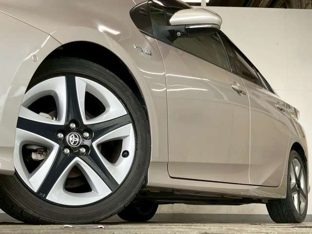 TOYOTA PRIUS 2016 Image 31