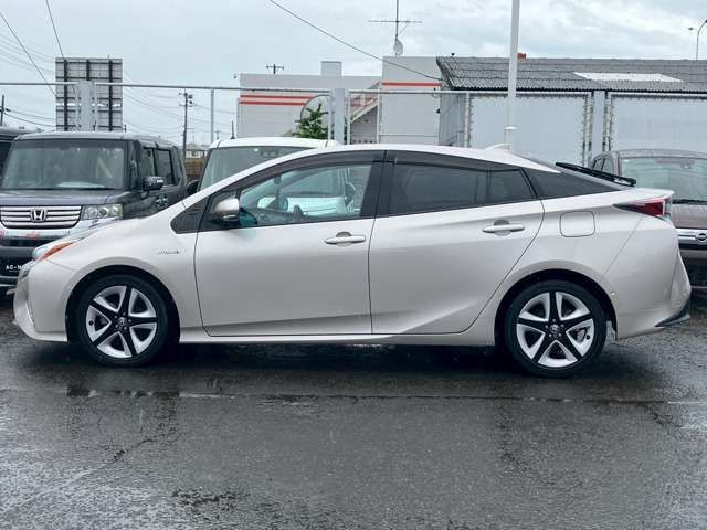 TOYOTA PRIUS 2016 Image 31