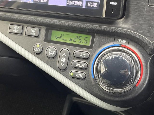 TOYOTA AQUA 2013 Image 31