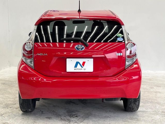 TOYOTA AQUA 2013 Image 31