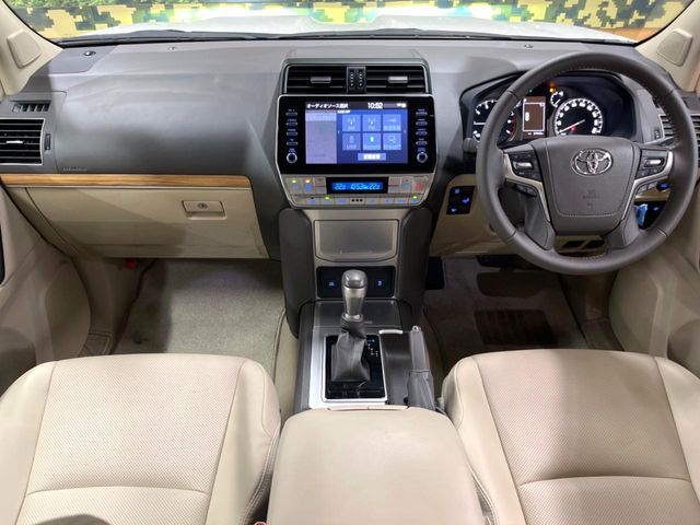 TOYOTA LANDCRUISER PRADO 2023 Image 31