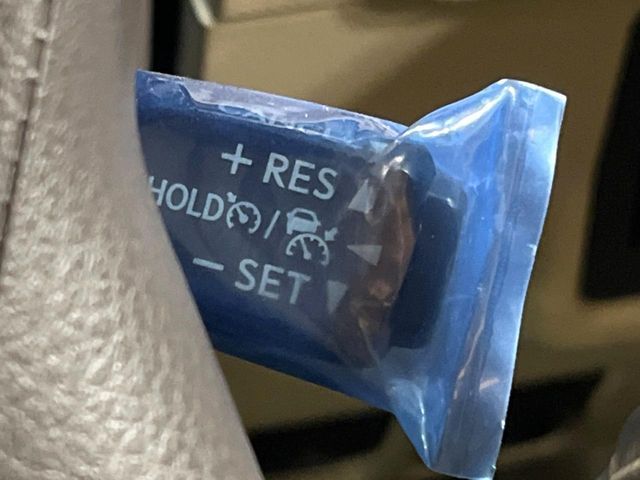 TOYOTA LANDCRUISER PRADO 2023 Image 31