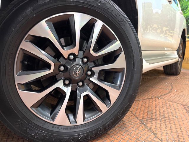 TOYOTA LANDCRUISER PRADO 2023 Image 31