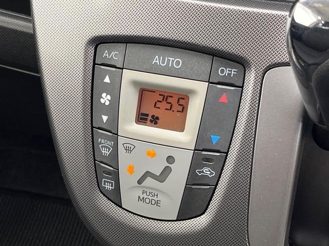 DAIHATSU MOVE CUSTOM 2013 Image 31