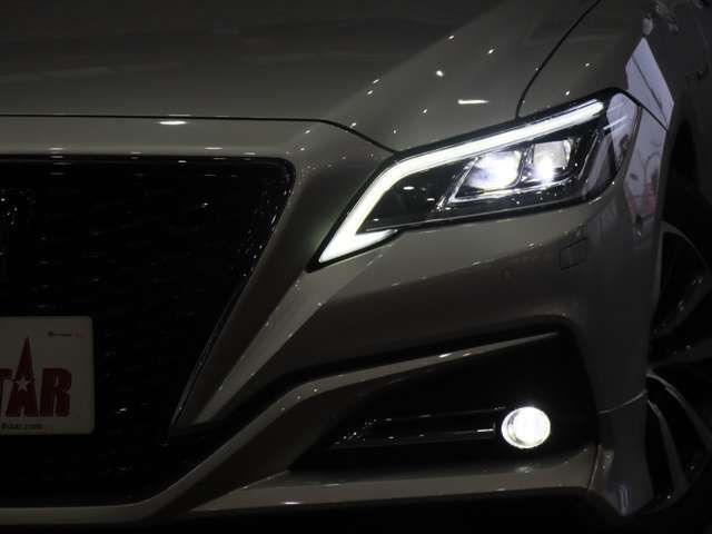 TOYOTA CROWN SEDAN HYBRID 2019 Image 31