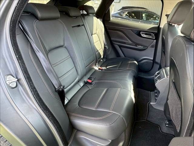 JAGUAR F-PACE 2018 Image 31