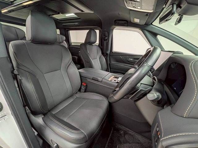 TOYOTA ALPHARD HYBRID 2024 Image 31