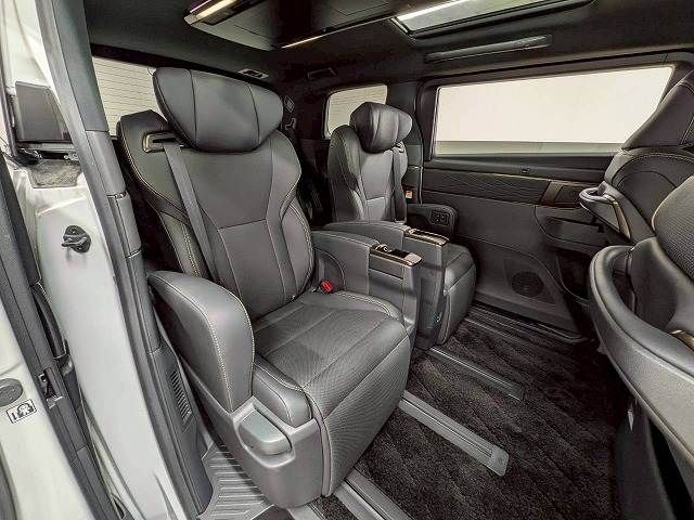 TOYOTA ALPHARD HYBRID 2024 Image 31